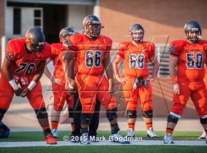 Thumbnail 2 in Seven Lakes vs Katy Taylor photogallery.