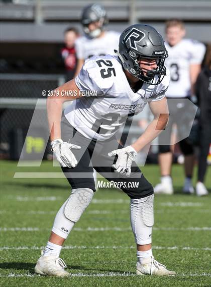 Thumbnail 2 in Roosevelt vs. Discovery Canyon (CHSAA 3A Round 1 Playoff) photogallery.