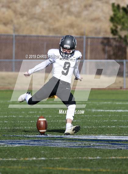 Thumbnail 3 in Roosevelt vs. Discovery Canyon (CHSAA 3A Round 1 Playoff) photogallery.