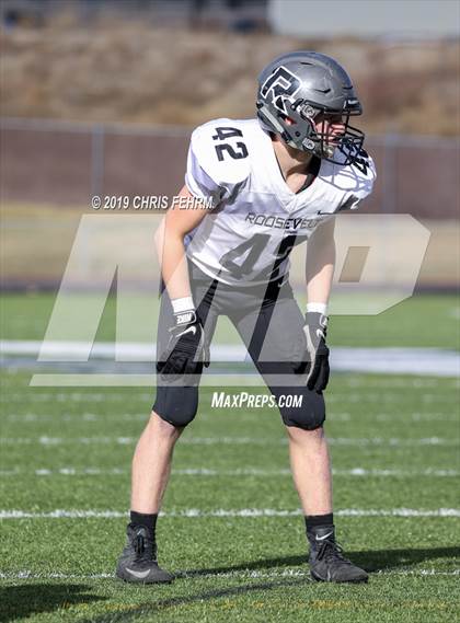 Thumbnail 3 in Roosevelt vs. Discovery Canyon (CHSAA 3A Round 1 Playoff) photogallery.