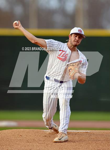 Thumbnail 1 in Benjamin Russell @ Chilton County photogallery.