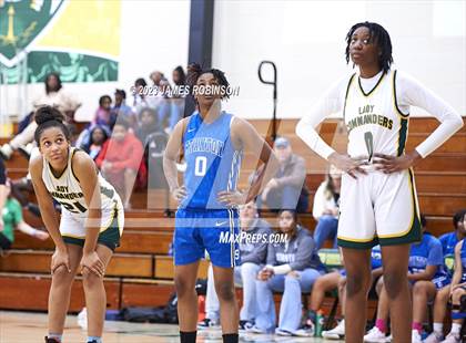 Thumbnail 2 in Stanton vs Ed White (FHSAA 5A District Final) photogallery.