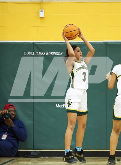 Thumbnail 1 in Stanton vs Ed White (FHSAA 5A District Final) photogallery.