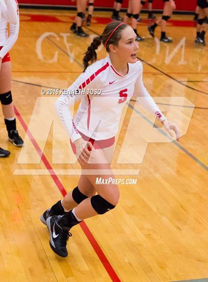 Thumbnail 2 in Jourdanton vs. Lago Vista (UIL 3A Bi-District) photogallery.