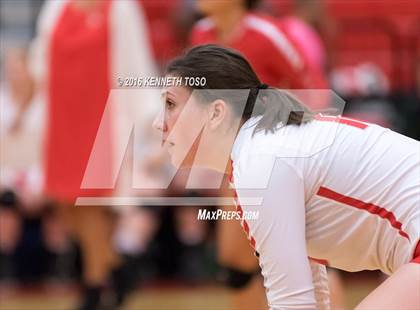 Thumbnail 1 in Jourdanton vs. Lago Vista (UIL 3A Bi-District) photogallery.