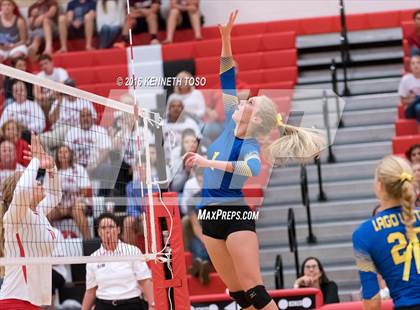 Thumbnail 1 in Jourdanton vs. Lago Vista (UIL 3A Bi-District) photogallery.