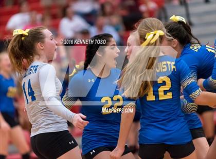 Thumbnail 1 in Jourdanton vs. Lago Vista (UIL 3A Bi-District) photogallery.