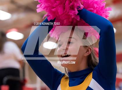 Thumbnail 2 in Jourdanton vs. Lago Vista (UIL 3A Bi-District) photogallery.