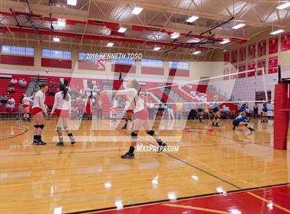 Thumbnail 1 in Jourdanton vs. Lago Vista (UIL 3A Bi-District) photogallery.