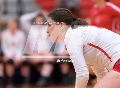 Thumbnail 3 in Jourdanton vs. Lago Vista (UIL 3A Bi-District) photogallery.