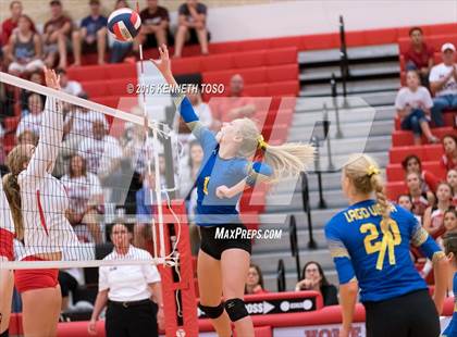 Thumbnail 2 in Jourdanton vs. Lago Vista (UIL 3A Bi-District) photogallery.