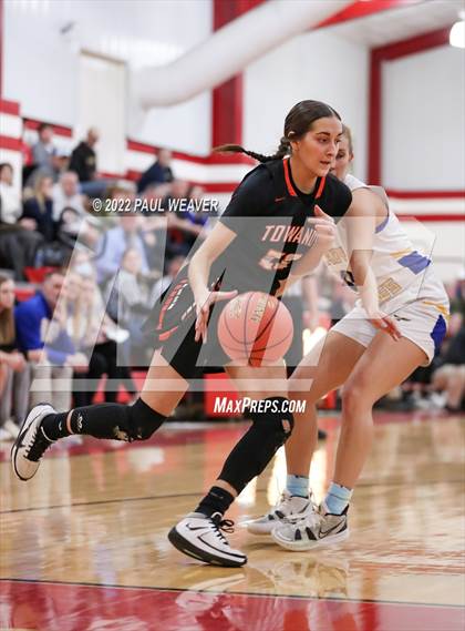 Thumbnail 2 in Line Mountain vs. Towanda (PIAA District IV Class AAA Semi-final) photogallery.