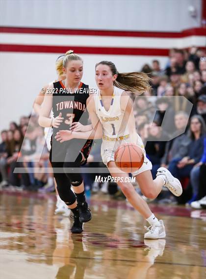 Thumbnail 1 in Line Mountain vs. Towanda (PIAA District IV Class AAA Semi-final) photogallery.