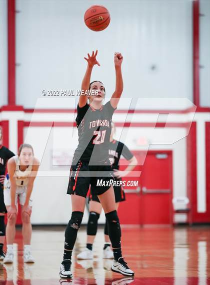 Thumbnail 2 in Line Mountain vs. Towanda (PIAA District IV Class AAA Semi-final) photogallery.