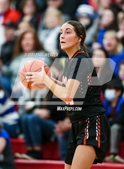 Thumbnail 3 in Line Mountain vs. Towanda (PIAA District IV Class AAA Semi-final) photogallery.