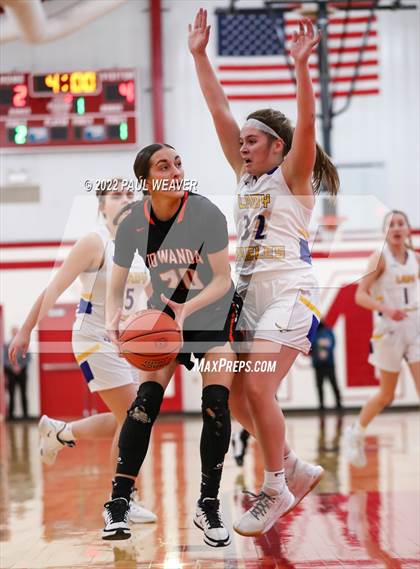 Thumbnail 1 in Line Mountain vs. Towanda (PIAA District IV Class AAA Semi-final) photogallery.