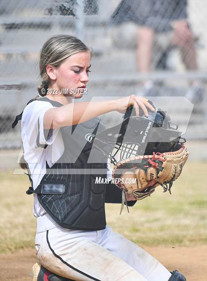 Thumbnail 2 in Montgomery vs Conroe (Brenham Tournament) photogallery.