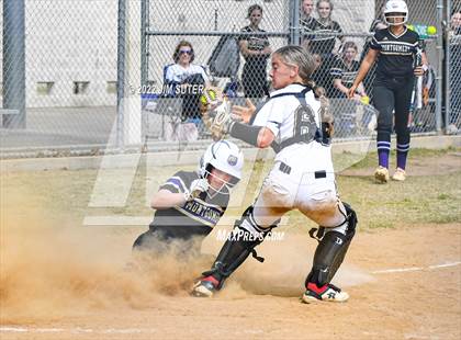 Thumbnail 3 in Montgomery vs Conroe (Brenham Tournament) photogallery.