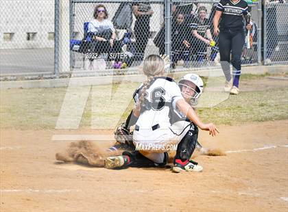 Thumbnail 1 in Montgomery vs Conroe (Brenham Tournament) photogallery.