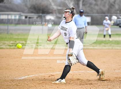 Thumbnail 1 in Montgomery vs Conroe (Brenham Tournament) photogallery.