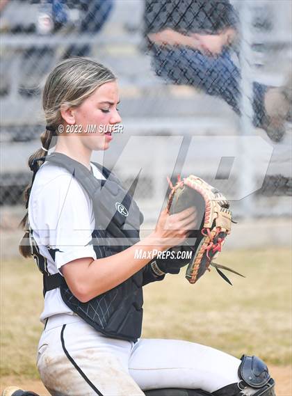 Thumbnail 1 in Montgomery vs Conroe (Brenham Tournament) photogallery.
