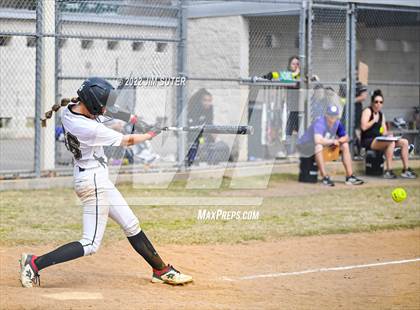 Thumbnail 3 in Montgomery vs Conroe (Brenham Tournament) photogallery.
