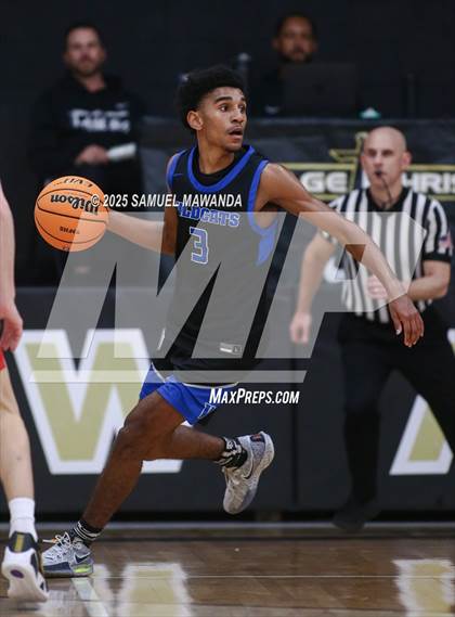 Thumbnail 2 in Buchanan vs Windward (Warrior Holiday Showcase) photogallery.