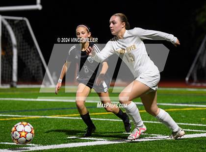 Thumbnail 1 in White River @ Bonney Lake photogallery.
