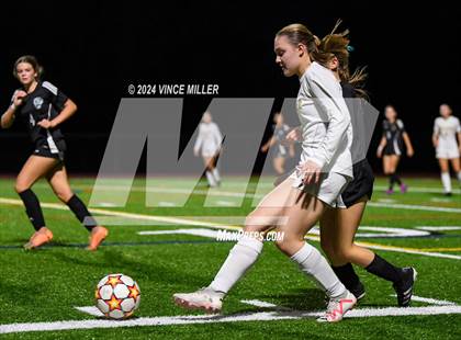 Thumbnail 3 in White River @ Bonney Lake photogallery.