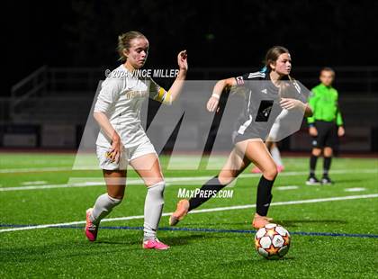 Thumbnail 2 in White River @ Bonney Lake photogallery.