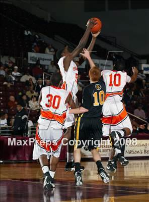 Thumbnail 1 in DeLaSalle vs. St. Pius X (Houston vs the Nation Tournament) photogallery.