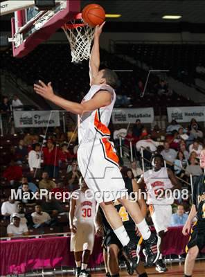 Thumbnail 3 in DeLaSalle vs. St. Pius X (Houston vs the Nation Tournament) photogallery.