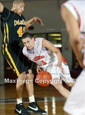 Thumbnail 3 in DeLaSalle vs. St. Pius X (Houston vs the Nation Tournament) photogallery.