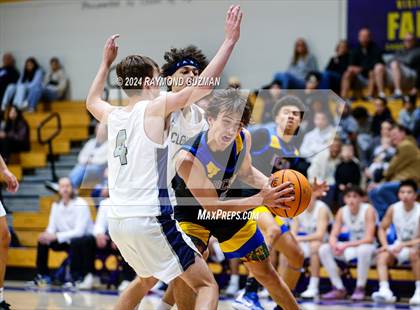 Thumbnail 3 in Clovis East vs. Bakersfield Christian photogallery.