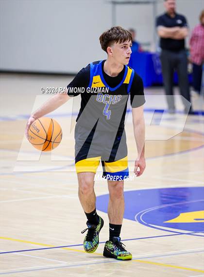Thumbnail 3 in Clovis East vs. Bakersfield Christian photogallery.