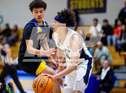 Thumbnail 3 in Clovis East vs. Bakersfield Christian photogallery.