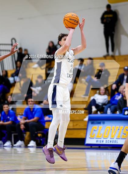 Thumbnail 1 in Clovis East vs. Bakersfield Christian photogallery.