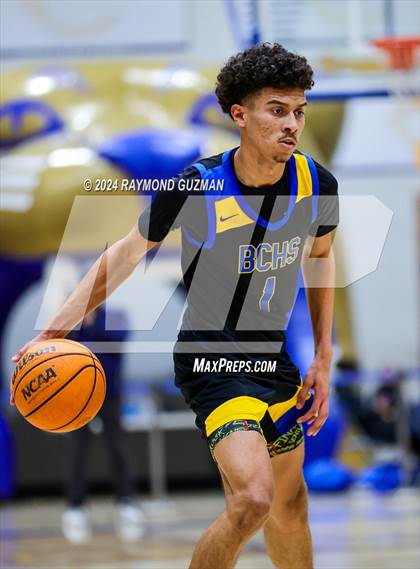 Thumbnail 3 in Clovis East vs. Bakersfield Christian photogallery.
