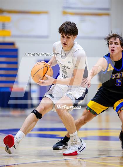 Thumbnail 1 in Clovis East vs. Bakersfield Christian photogallery.