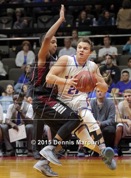 Thumbnail 1 in Immanuel vs. Granite Hills (CIF CS D4 Final) photogallery.
