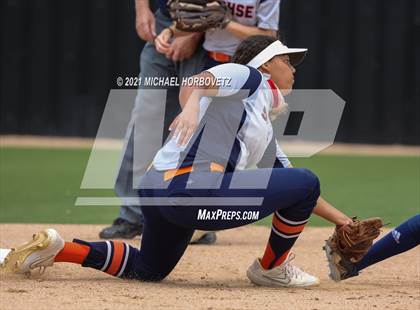 Thumbnail 3 in Bryan vs. Sachse (UIL 6A Area Playoff) photogallery.