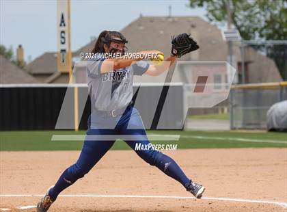 Thumbnail 3 in Bryan vs. Sachse (UIL 6A Area Playoff) photogallery.