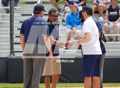 Thumbnail 2 in Bryan vs. Sachse (UIL 6A Area Playoff) photogallery.