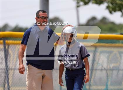 Thumbnail 1 in Bryan vs. Sachse (UIL 6A Area Playoff) photogallery.