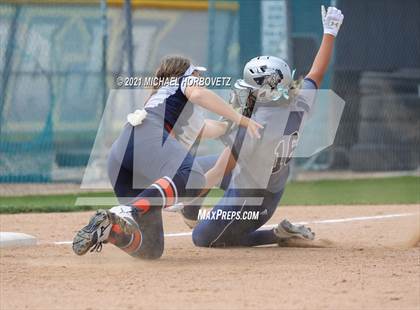 Thumbnail 3 in Bryan vs. Sachse (UIL 6A Area Playoff) photogallery.
