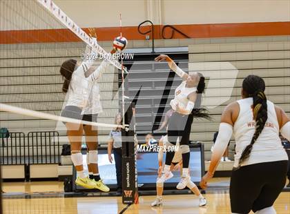 Thumbnail 1 in DeSoto @ West Mesquite photogallery.