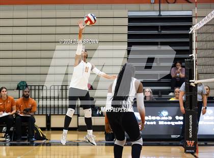 Thumbnail 2 in DeSoto @ West Mesquite photogallery.