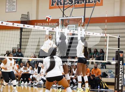 Thumbnail 1 in DeSoto @ West Mesquite photogallery.