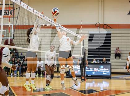 Thumbnail 2 in DeSoto @ West Mesquite photogallery.