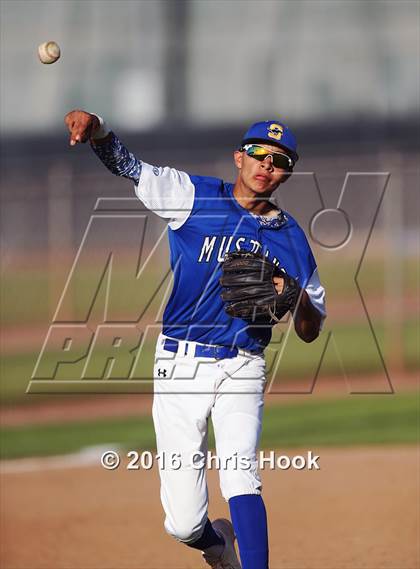 Thumbnail 1 in Sahuarita vs. Sahuaro (Lancer Baseball Classic) photogallery.